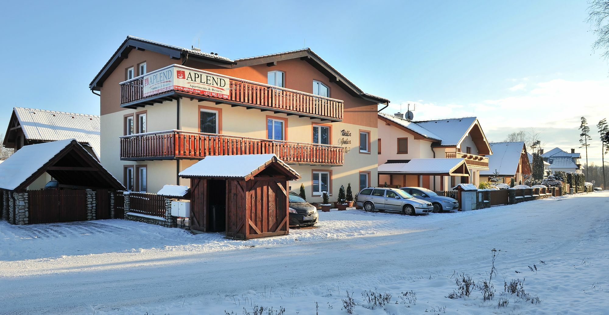 Hotel Aplend Vila Julia Vysoké Tatry Esterno foto